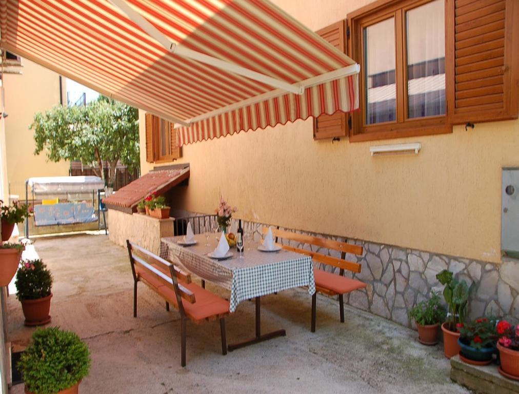 로비니 Casa Leona 아파트 외부 사진