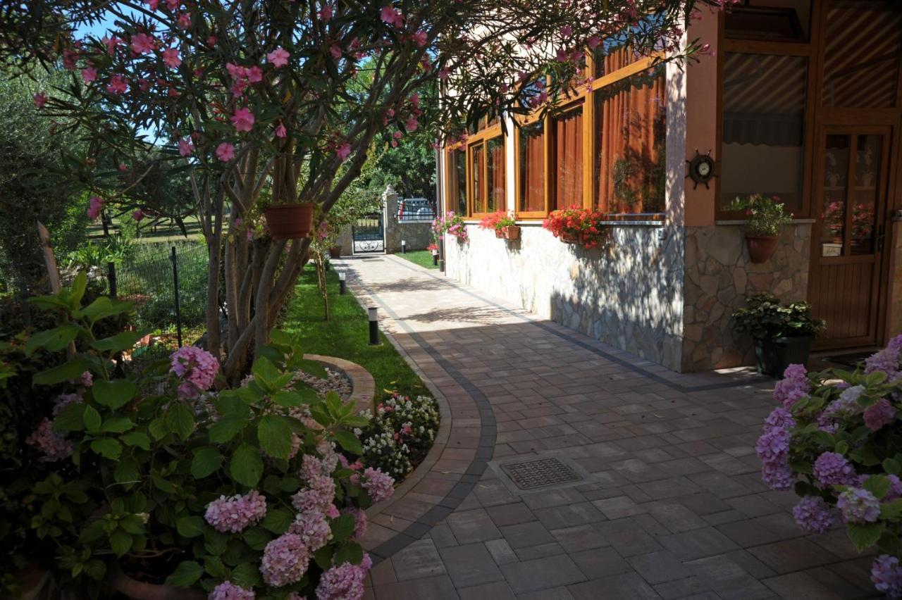 로비니 Casa Leona 아파트 외부 사진